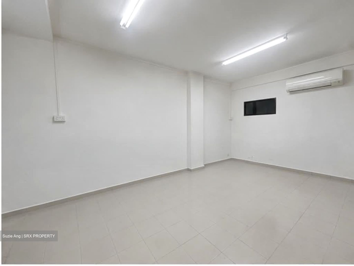 Serangoon Road (D8), Shop House #562952971